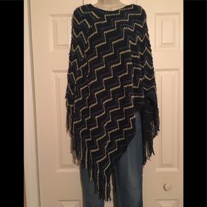 BCBG MAXAZRIA Sweater Poncho Coat One Size